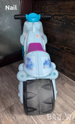 Балансиращ мотор Frozen Neox Ride-On Motorbike Injusa Замръзналото кралство 2, снимка 8 - Детски велосипеди, триколки и коли - 52376544