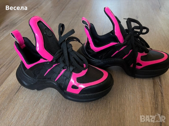 Дамски маратонки 40 номер , снимка 2 - Маратонки - 53731728