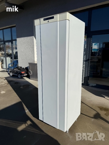 Професионален хладилник Gram , снимка 2 - Хладилници - 52605170