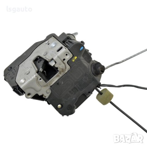 Брава предна лява врата Mercedes-Benz CLS (C219) 2004-2010 ID:106832, снимка 2 - Части - 41784760