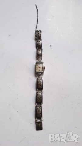 Дамски механичен стар часовник Ancre със сребърна верижка