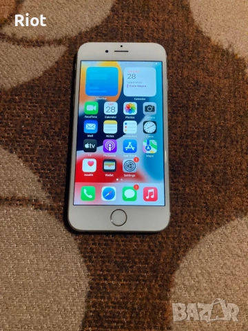 Продавам iPhone 6s