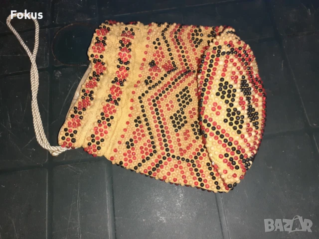 Стара възрожденска мънистена кесия портмоне носия, снимка 2 - Антикварни и старинни предмети - 50929618