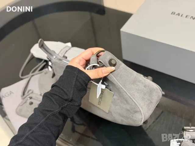 Balenciaga Дамска чанта, кожа, снимка 5 - Чанти - 56080043