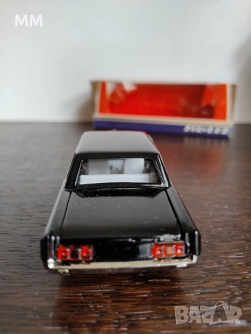 Колекционерска руска(съветска)метална количка ЗИЛ 117 Мащаб 1:43  , снимка 7 - Колекции - 52643908