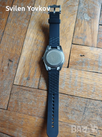 Продавам часовник tudor M25600TN, снимка 2 - Мъжки - 53386146