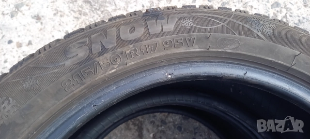2бр. зимни гуми 215/50/17 DOT 2421, снимка 4 - Гуми и джанти - 51712423