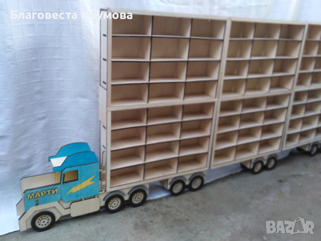 Камион с място за колички, снимка 13 - Играчки за стая - 30167248