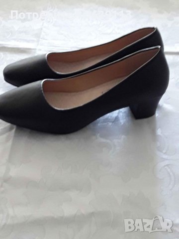 Дамски черни обувки  среден ток .  номер 41, снимка 2 - Дамски ежедневни обувки - 41393603
