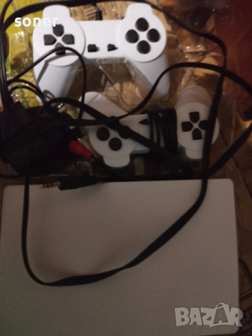 конзола с 300 ретро игри