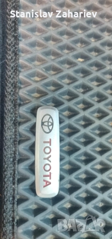 Toyota Avensis 2.0 D-4D, снимка 11 - Автомобили и джипове - 51597160