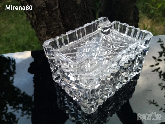 Кристална кутия за цигари - пепелник, снимка 3 - Антикварни и старинни предмети - 51161314