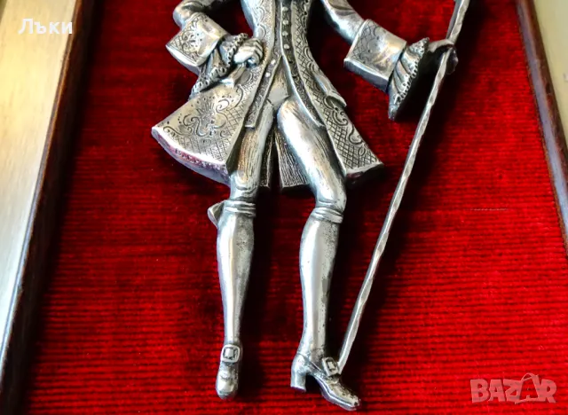 Френска картина,пано от калай с фигура Принц от Bachet. , снимка 2 - Пана - 48417818