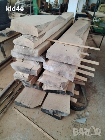 Орех сух изсушен дървен материал набичен янове дъски Пловдив