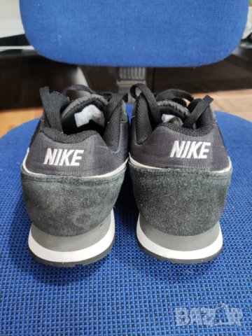 Nike MD Runner II Black / White, снимка 5 - Маратонки - 40775911