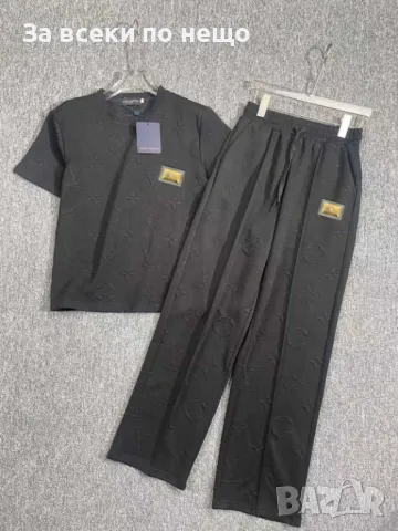 Louis Vuitton Дамски Спортен Комплект Тениска И Долнище🔝Дамски Спортен Екип Луис Витон Код A594, снимка 4 - Спортни екипи - 50370828