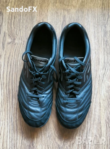 Футболни обувки, стоножки Lotto, р-р 43, снимка 3 - Маратонки - 51155551