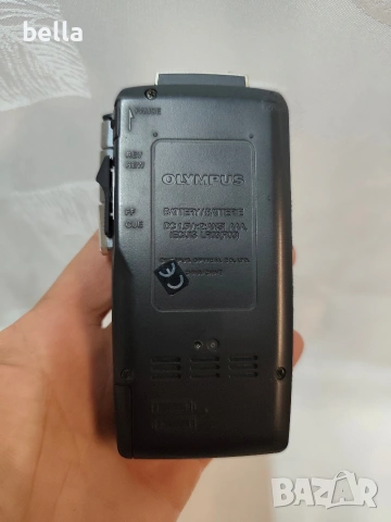 Olympus Pearlcorder J500, компактен аналогов микрокасетен диктофон с касета, снимка 4 - Аудио касети - 53523377