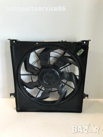 Перка на радиатор за KIA Ceed 2.0 CRDi (2009), снимка 2 - Части - 53232354