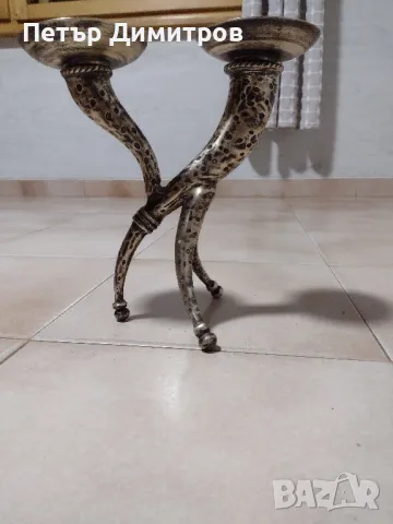 Свещник месинг трипод., снимка 2 - Антикварни и старинни предмети - 47984588