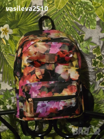 Ted Baker оригинална дамска раница , снимка 3 - Раници - 52559036
