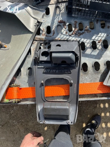 Конзола скоростен лост и ръчна Фиат Пунто 1999г , снимка 3 - Части - 53786172