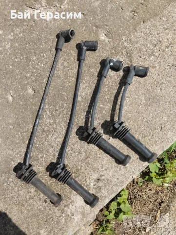 кабели за свещи