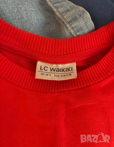 Червен суичър без качулка. С надпис. От LC WAIKIKI, снимка 2 - Детски анцузи и суичери - 52282720
