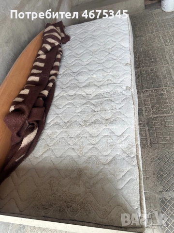 Продавам легло 190/82, снимка 4 - Дивани и мека мебел - 52748954