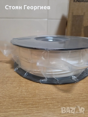 филамент за 3D принтер Kingroon PLA в бял цвят. 