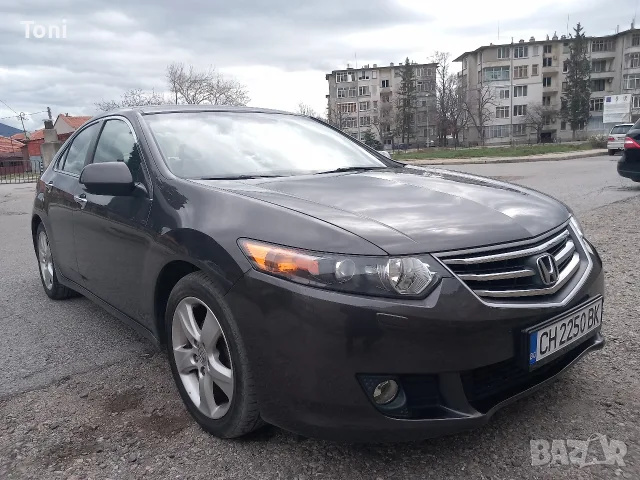 Хонда Акорд 2.2 I - DTEC, снимка 8 - Автомобили и джипове - 55939031