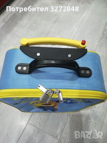 Детски куфар с колелца и телескопична дръжка - Миньоните, снимка 5 - Куфари - 38815569