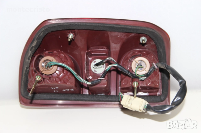 Ляв стоп Toyota Rav-4 facelift (2004-2005г.) 8156142040 Тойота Rav4, снимка 6 - Части - 51546936