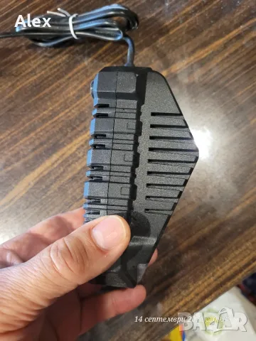 зарядно устройство Parkside PLG 20 C1 от серията Parkside X 20V Team., снимка 4 - Винтоверти - 56074805