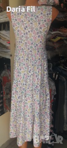 Бяла рокля в сини и розови цветчета на волани, снимка 5 - Рокли - 41535380
