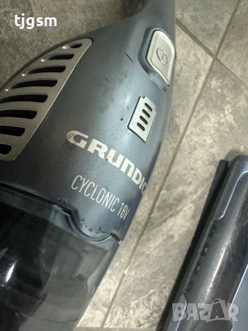 Вертикална прахосмукачка Grundig, снимка 4 - Прахосмукачки - 52975796