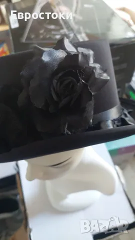 Amscan 841675 Дамски украсен цилиндър за възрастни, черен Пакетът включва: 1 черен украсен цилиндър , снимка 4 - Шапки - 47906229