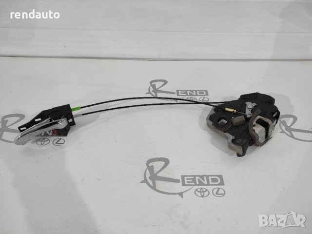 Предна лява брава за врата Toyota Rav4 2005-2013 , снимка 1 - Части - 44395575