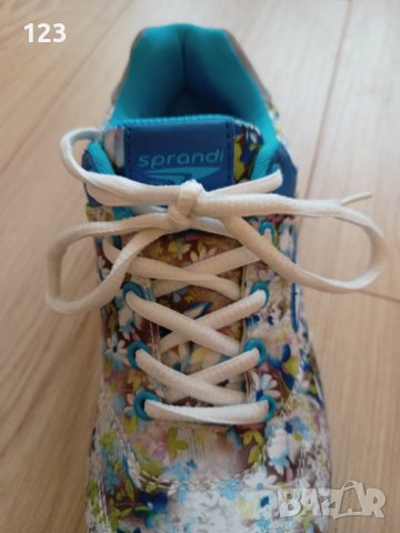 Маратонки 37 номер, на цветя, снимка 2 - Маратонки - 39812669