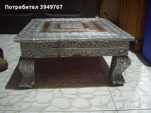 Стара интересна масичка., снимка 2 - Антикварни и старинни предмети - 50351894