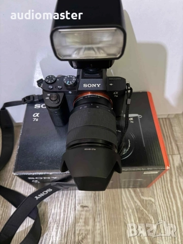 Sony A7 II с обектив FE 28-70mm +4 Батерии и Светкавица, снимка 4 - Фотоапарати - 51620219