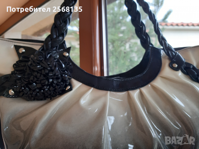 Луксозна НОВА Чанта с уникален Дизайн и множество отделения и джобове!, снимка 3 - Чанти - 36117563