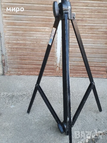 Статив за прожектор DELTA 4 AL, снимка 2 - Чанти, стативи, аксесоари - 51096388