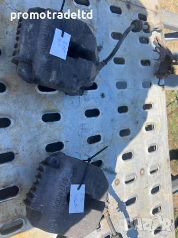 Предни ляв десен спирачен апарат БМВ Е90 BMW E90