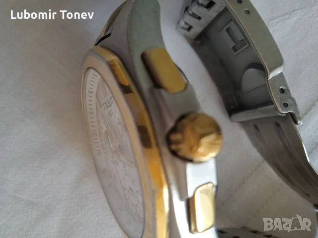 Продавам часовник, снимка 12 - Луксозни - 55905503