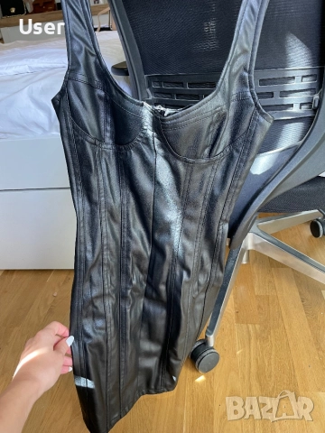 Кожена рокля BERSHKA , снимка 2 - Рокли - 51831960