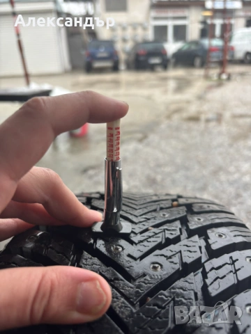 Гуми с шипове Nokian Hakkapeliitta 10 - 205/60/16, снимка 6 - Гуми и джанти - 53367368