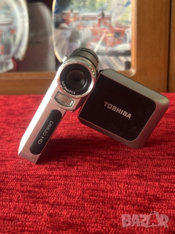 цифрова видеокамера Toshiba Camileo