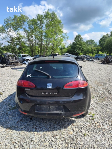 Seat Leon на части 1.4 бензин 63кв 86кс. код на мотора BXW, снимка 2 - Части - 53179425