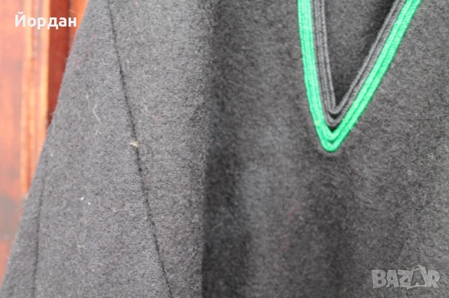 Вълнен сукман от народна носия , снимка 3 - Антикварни и старинни предмети - 50496606